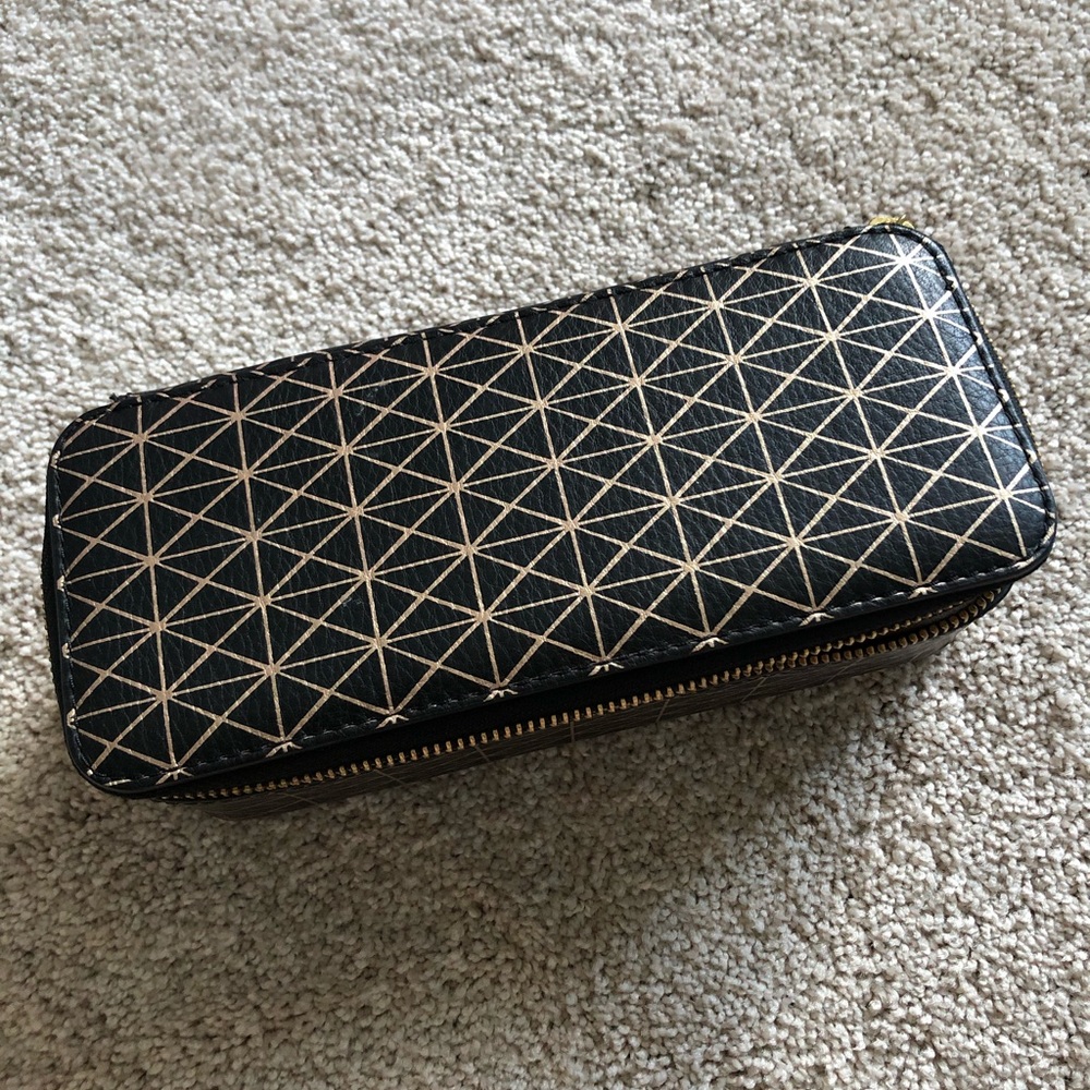 Fossil jewelry box